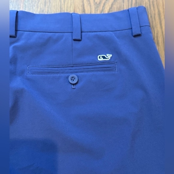Vineyard Vines Performance Short Men 40 Blue Chino Breaker Golf Stretchy Hybrid - Picture 8 of 8